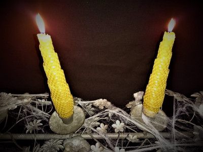 A CANDLELIT HALLOWEEN